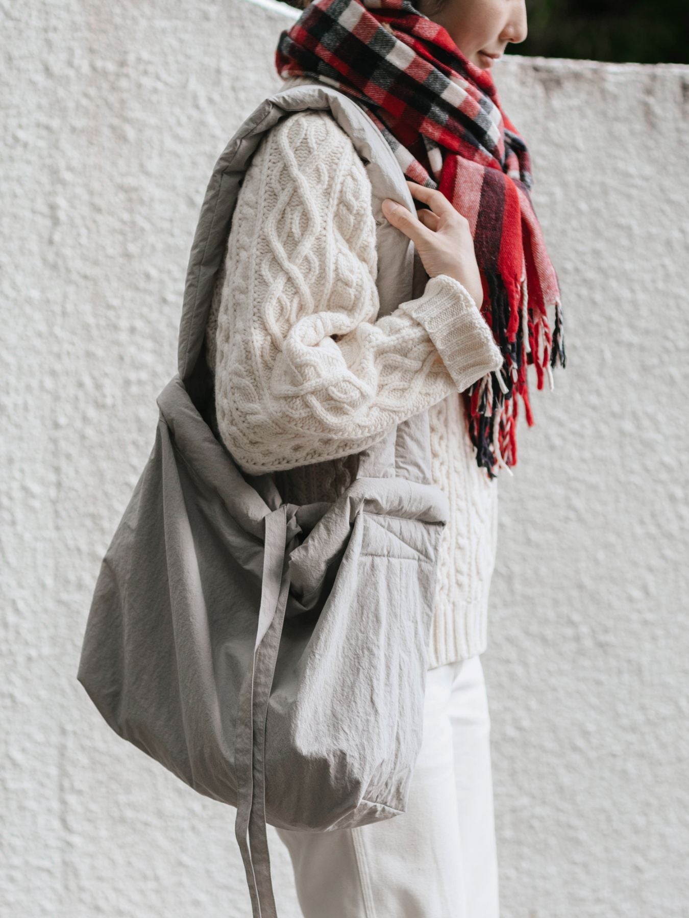 ne pense pas パフショルダーバッグ