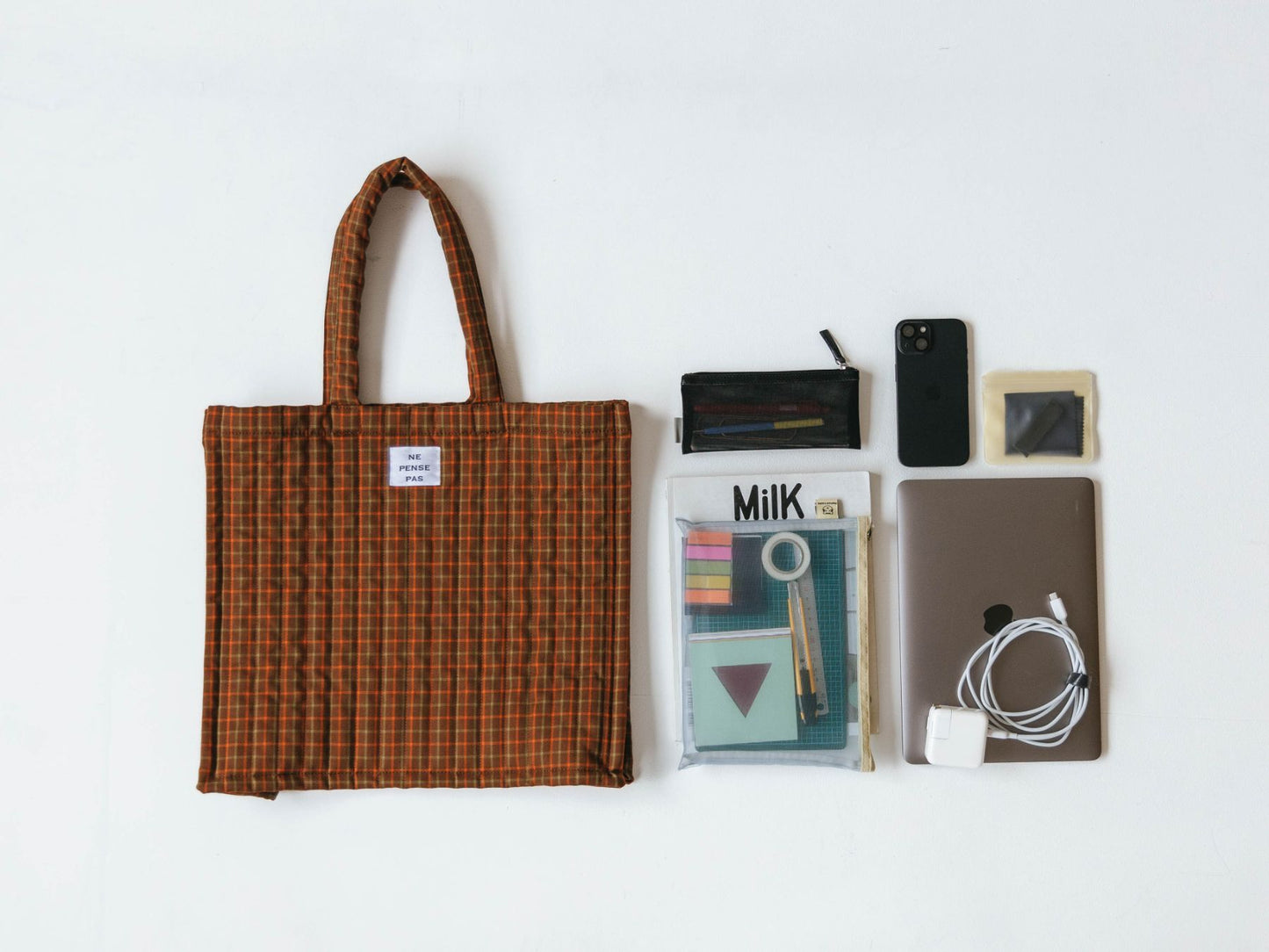 ne pense pas キルティングチェックバッグ