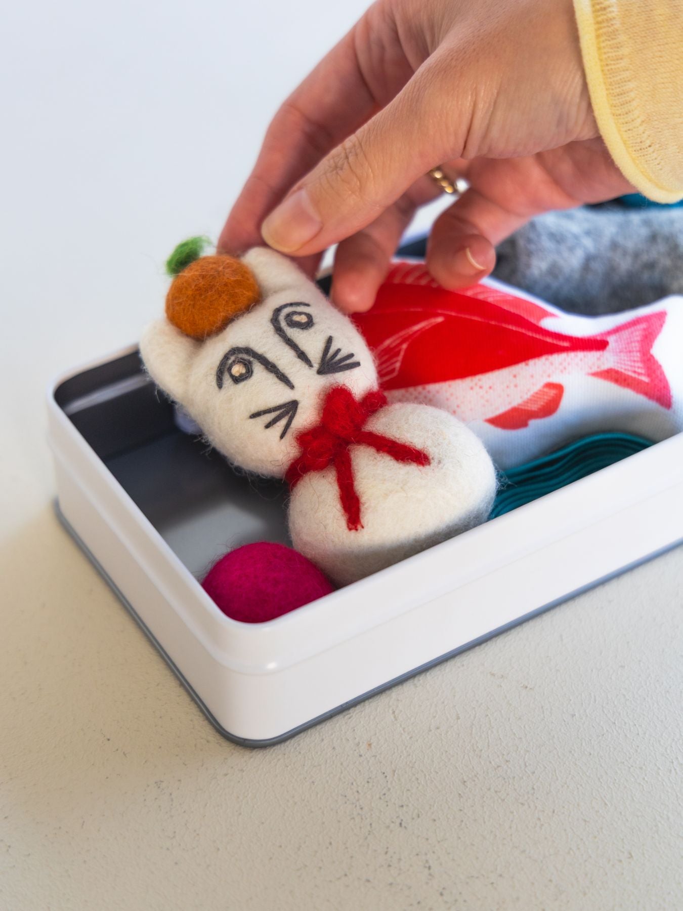 フェルトのオルネコ鏡餅