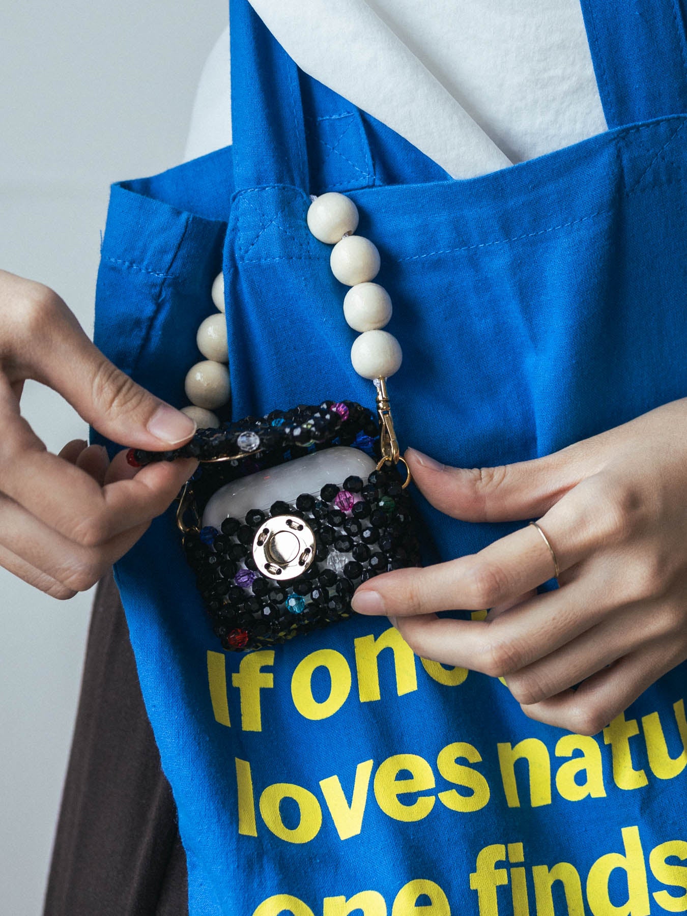 TOOS イヤホンケース（AirPods Case）