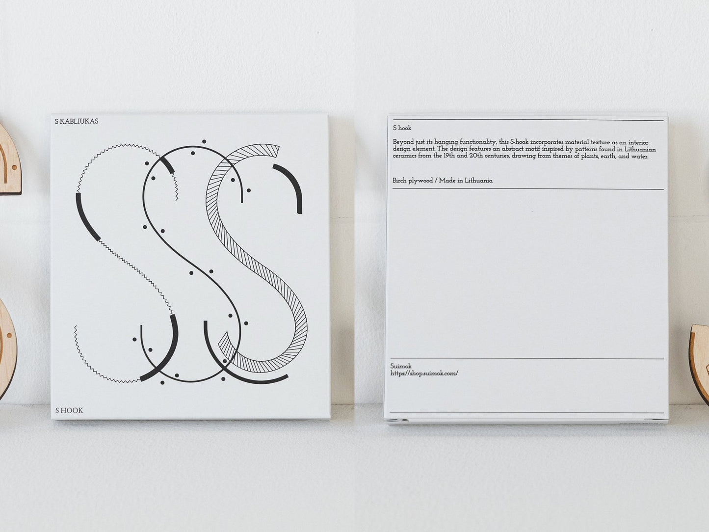 左からボックス表、裏。