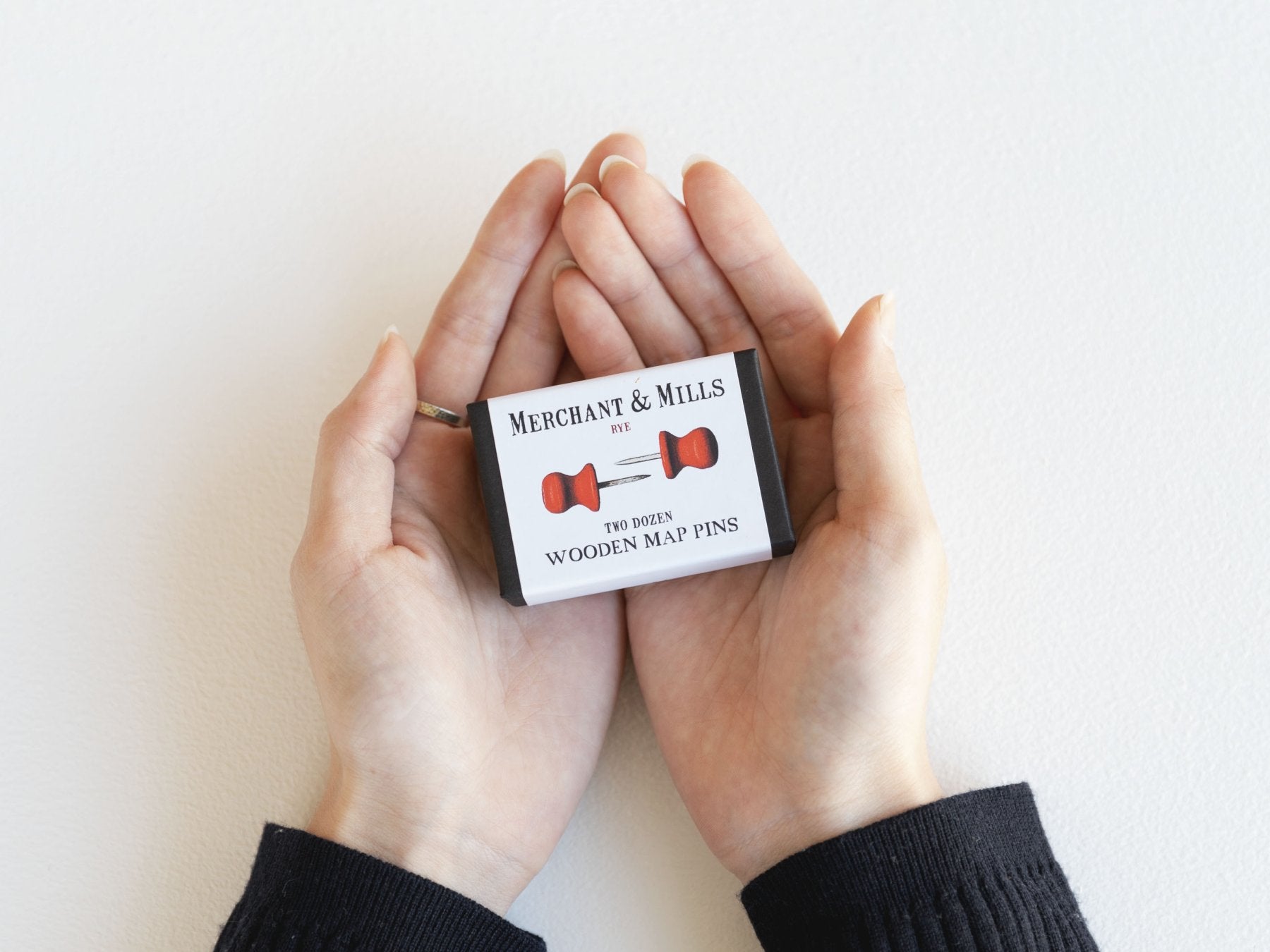 Merchant & Mills ウッドピン（24個入り）｜インテリアパーツ｜オルネ