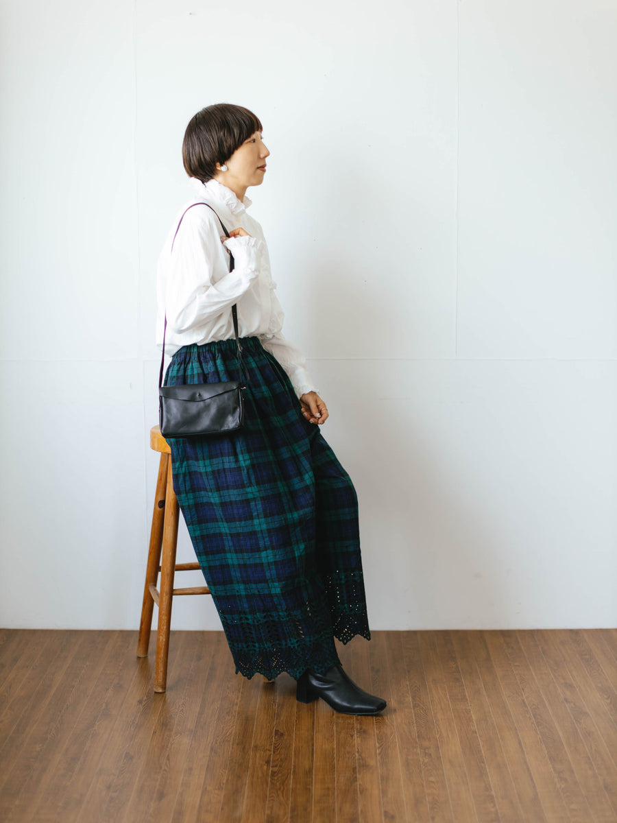 ichi スカラップ刺繍パンツ／ブラックウォッチ