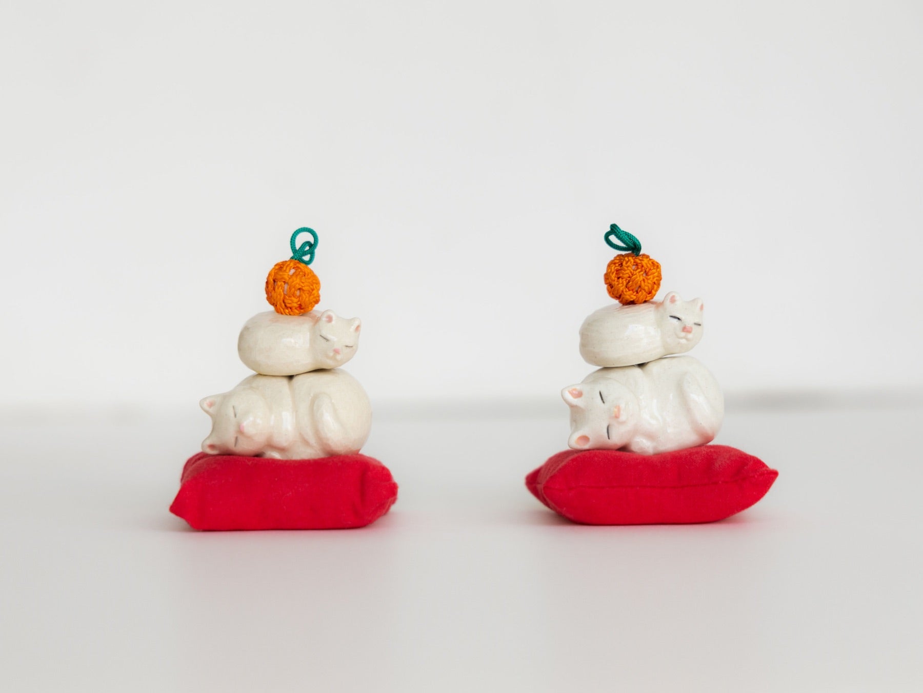 重ねこ鏡餅　b(小) ② 重ねこ鏡餅 b(小) ② 重ねこ鏡餅 b(小) ② Amazon.co.jp: デコレ