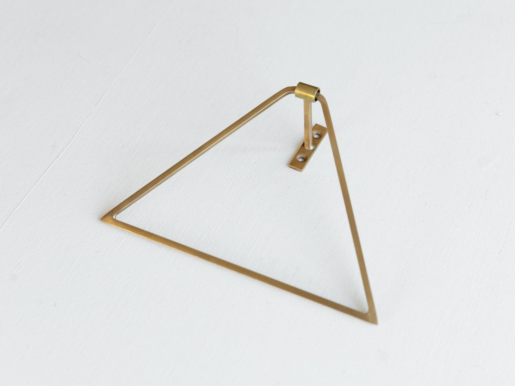 ブラストライアングルホルダー｜インテリアパーツ｜オルネ ド フォイユ