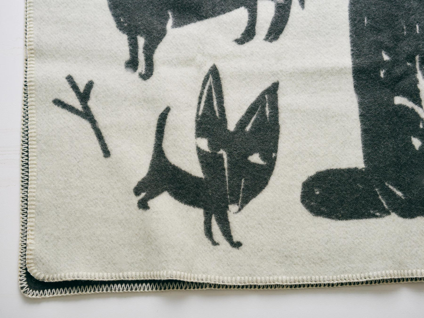 LAPUAN KANKURIT ウールブランケット KOIRAPUISTO（ドッグ）