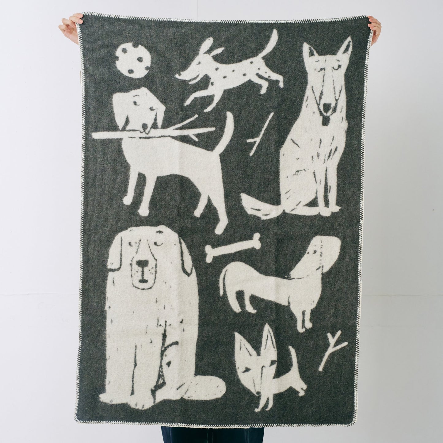 ダークグレー×ホワイト