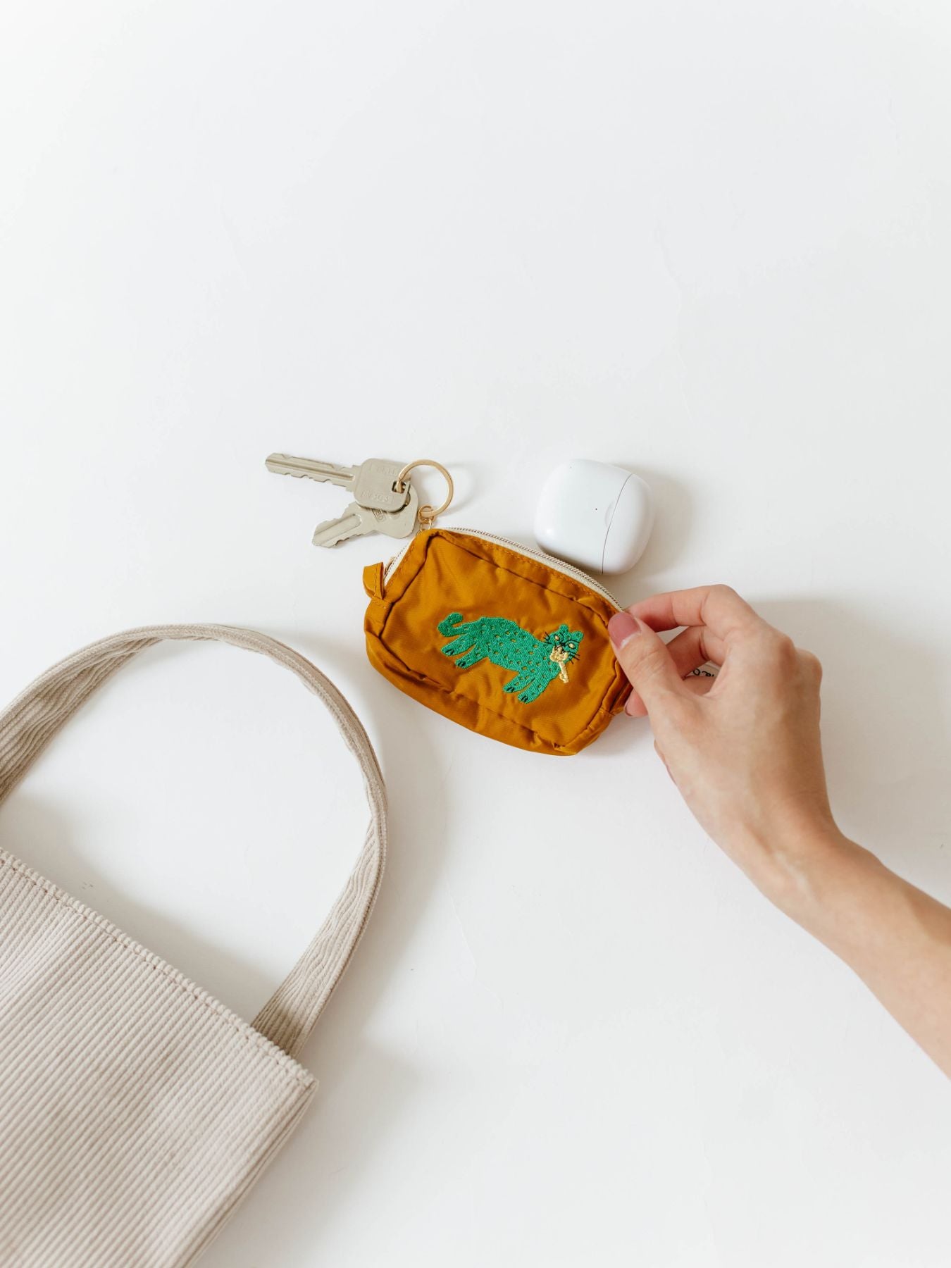 kusetsuyo くせ強 シリーズ（ポーチ）