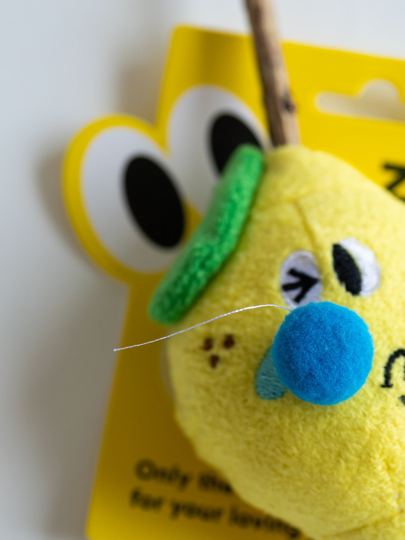 糸の飛び出しが見られる場合があります。