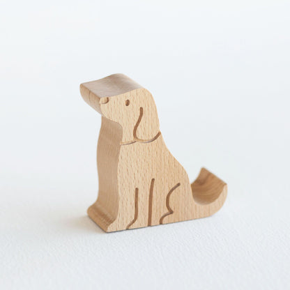 DOG BEECHWOOD PHONE STAND（犬のスマートフォンスタンド）