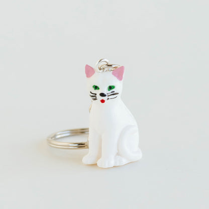 WHITE CAT