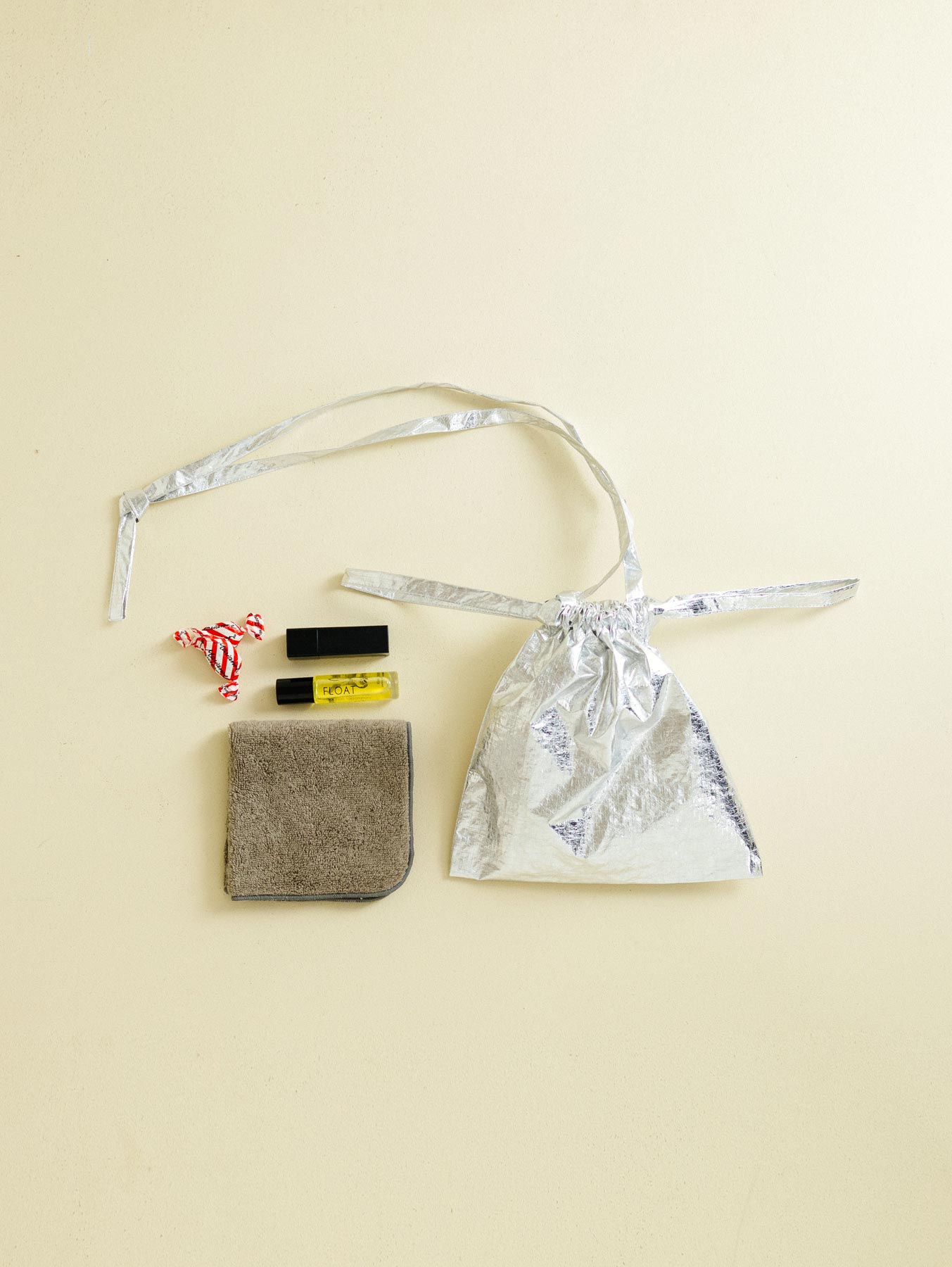 formuniform／Drawstring Bag with Strap XS｜バッグ｜オルネ ド