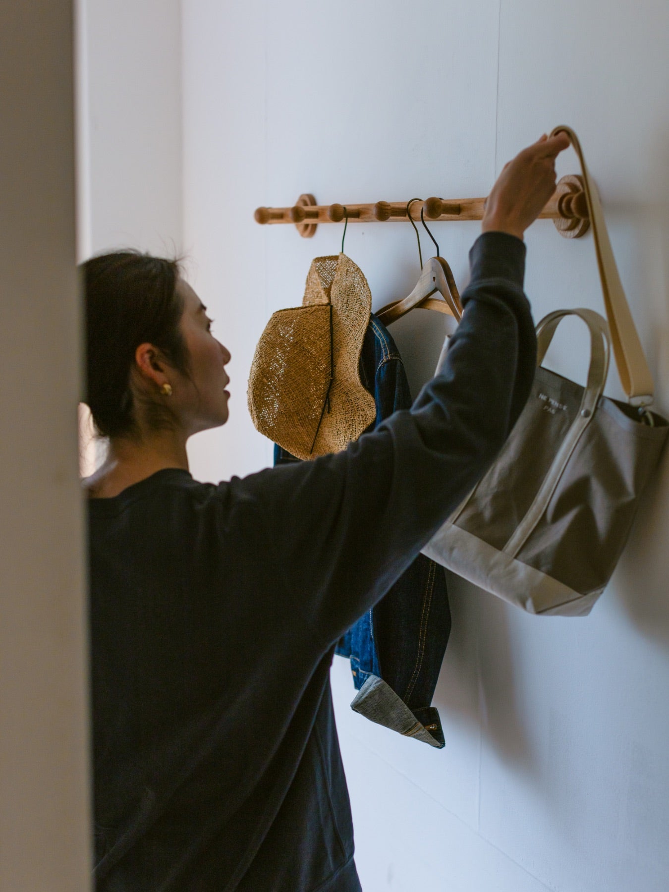 オリジナル・壁掛けコートラック／6フック