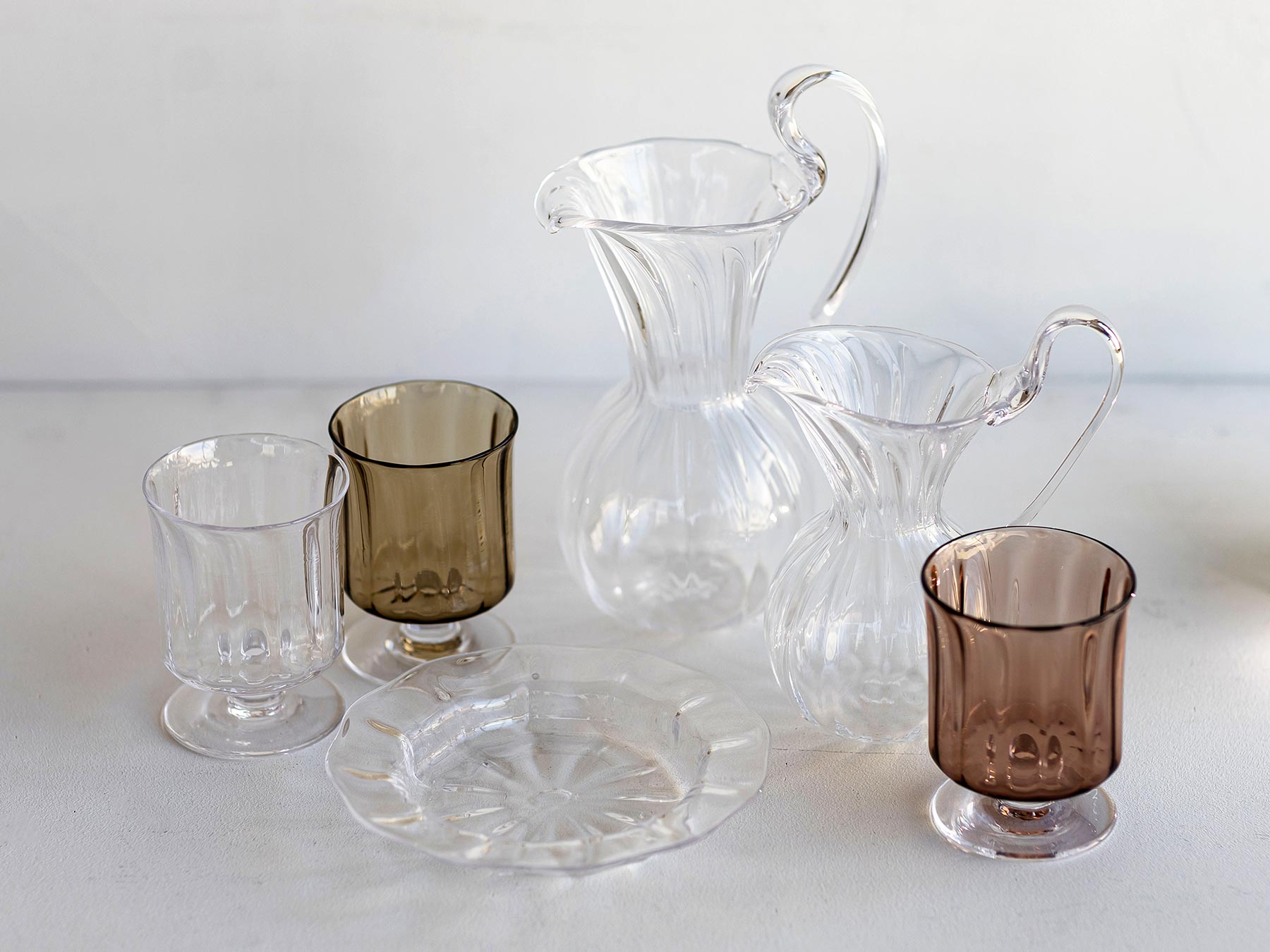 ヴィンテージ風透かし模様ガラスカップ5個セット ヴィンテージ風透かし模様ガラスカップ5個セット