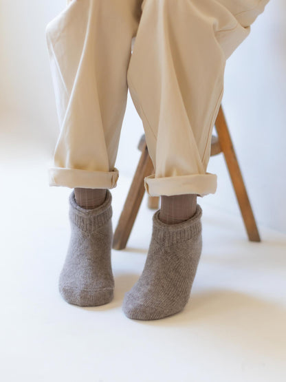 ライトブラウン