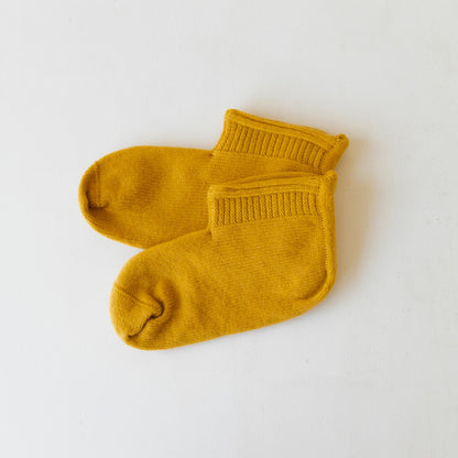 ダークイエロー