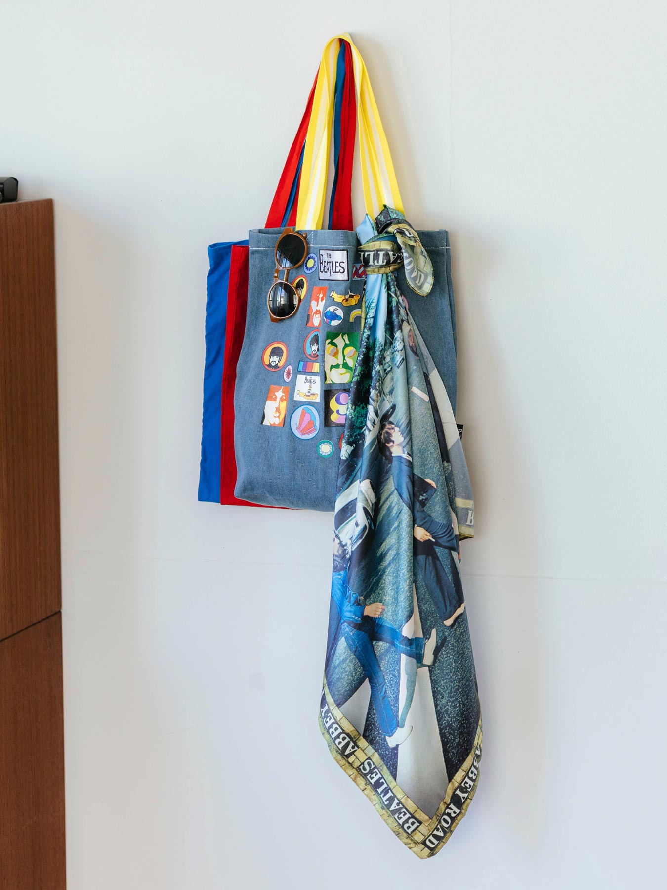 The Beatles Abbey Road スカーフ（スクエア）｜ハンカチ・靴下