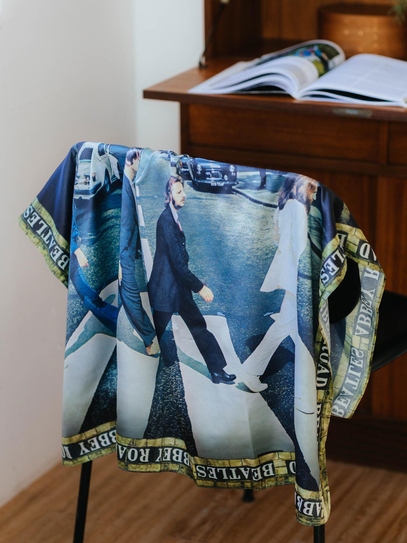 The Beatles Abbey Road スカーフ（スクエア）