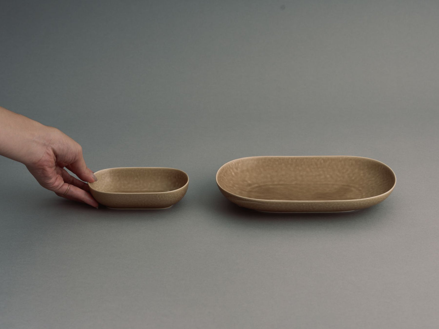 yumiko iihoshi porcelain イイホシユミコ／ReIRABO oval plate
