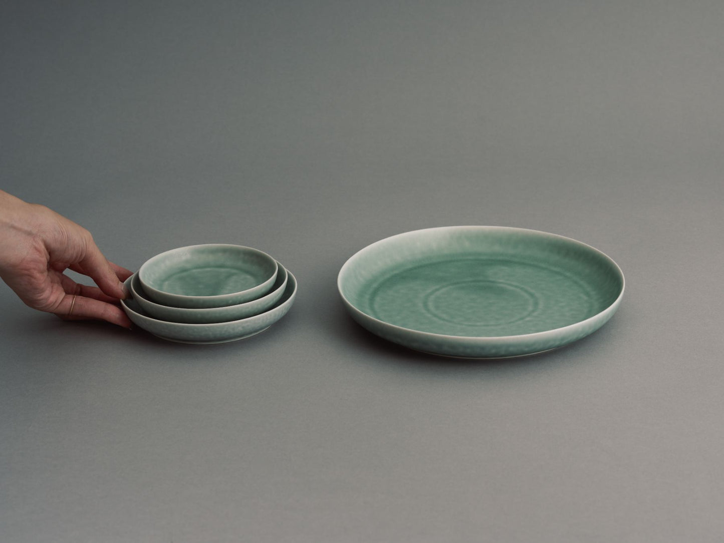 yumiko iihoshi porcelain イイホシユミコ／ReIRABO round plate
