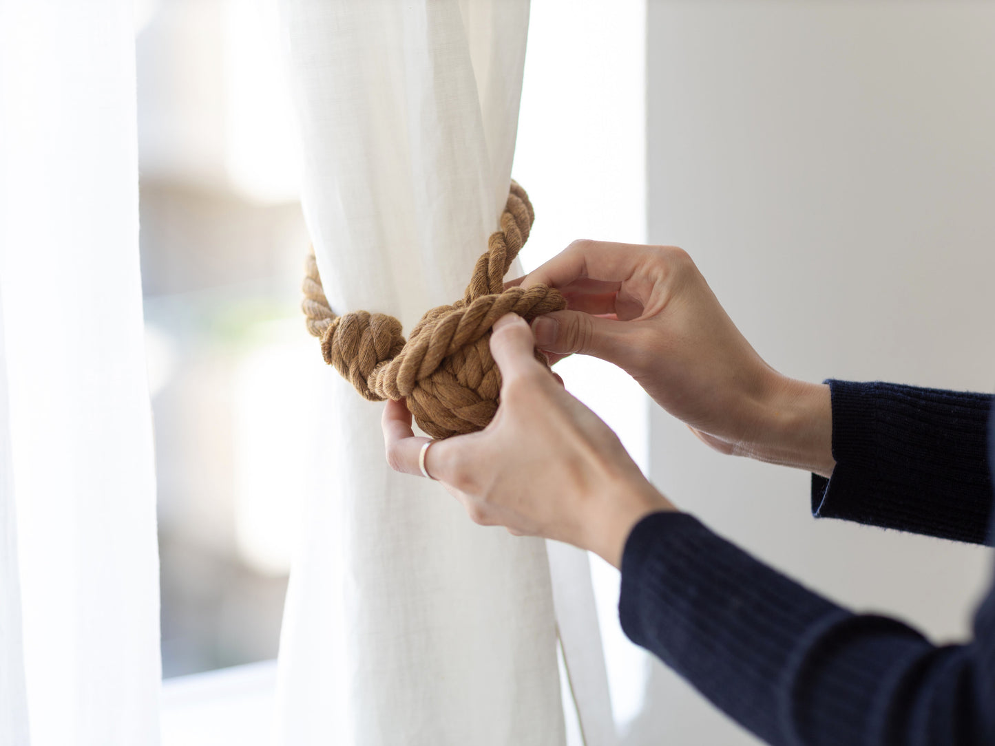 カーテンロープ