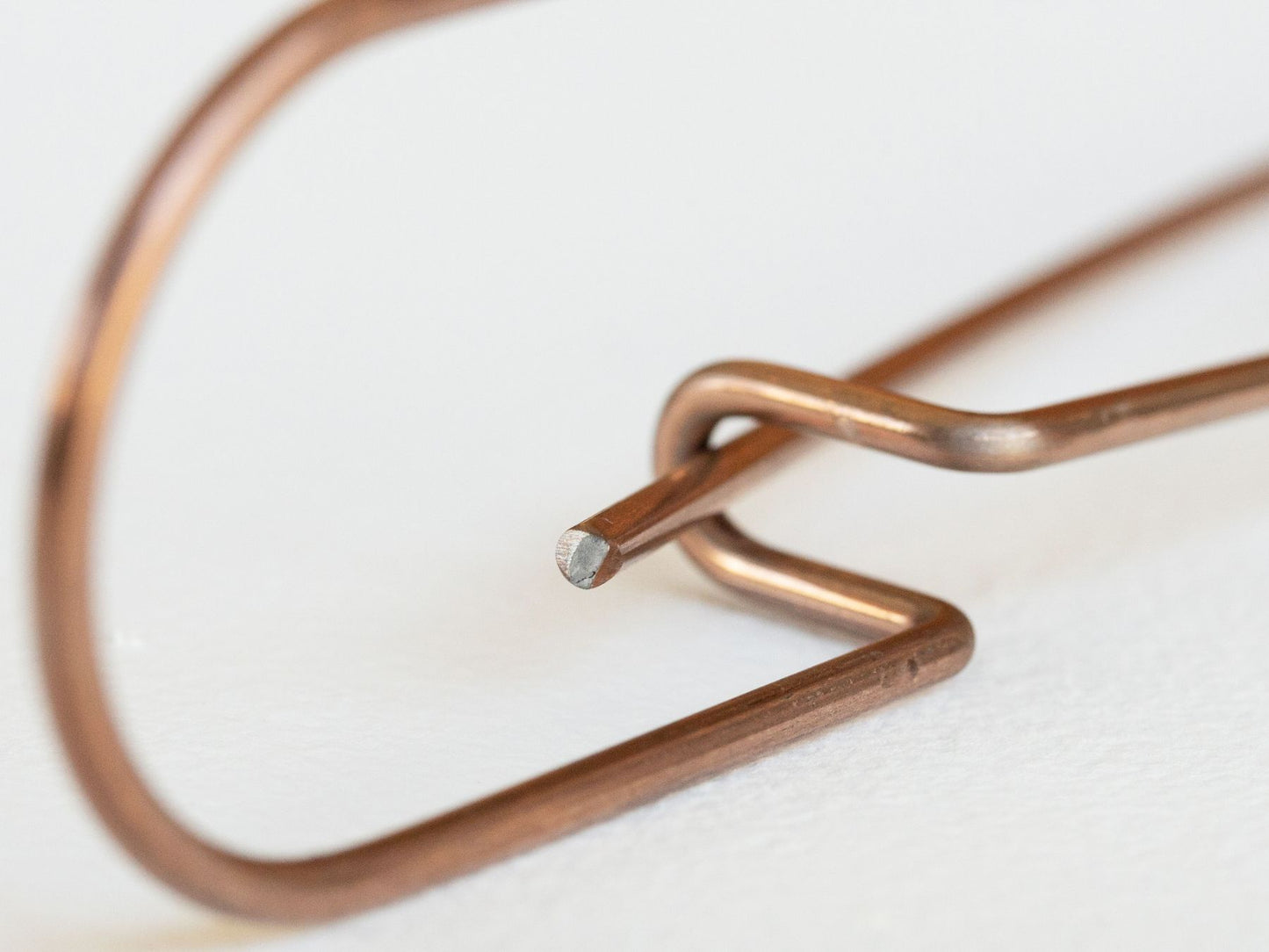 部材の端は切りっぱなしの仕様です。