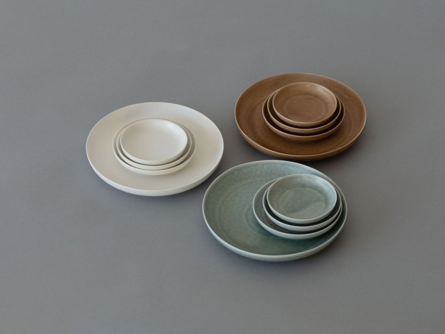 yumiko iihoshi porcelain イイホシユミコ／ReIRABO round plate