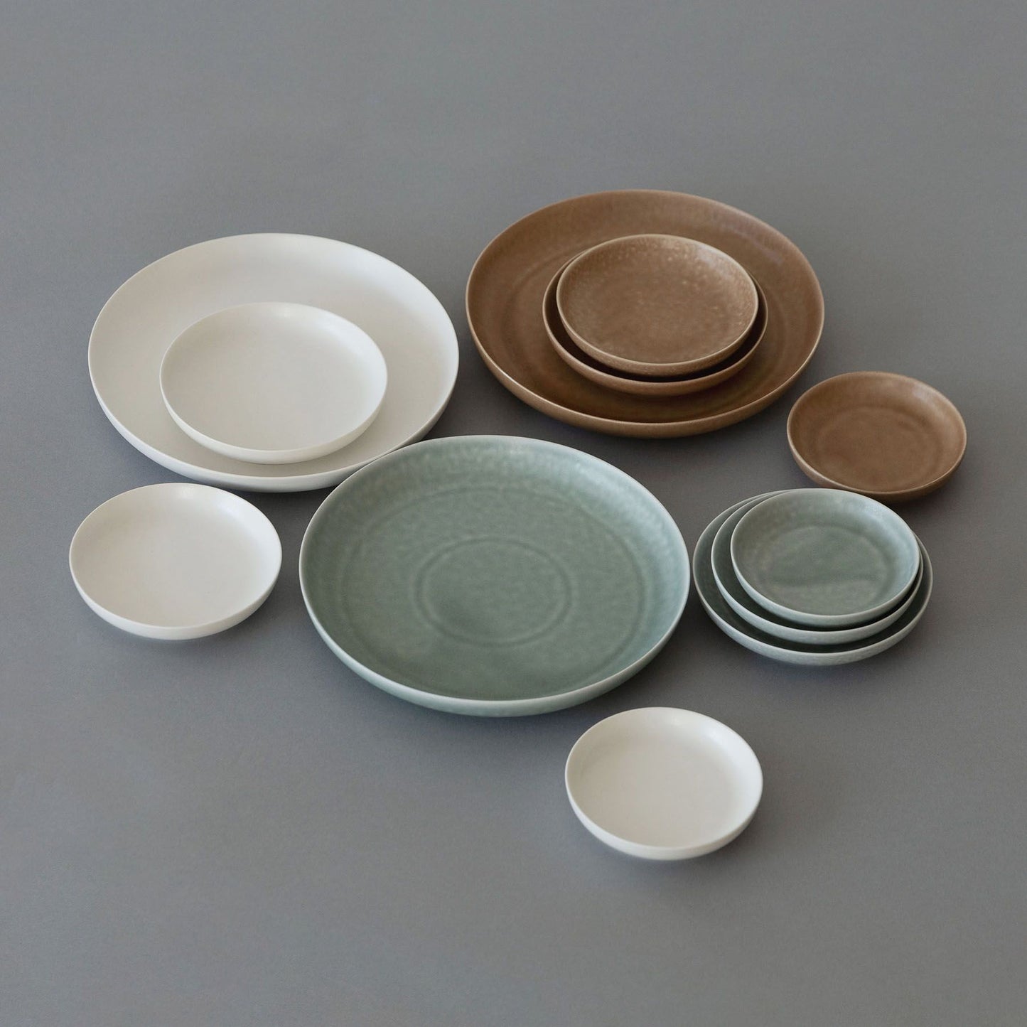 yumiko iihoshi porcelain イイホシユミコ／ReIRABO round plate