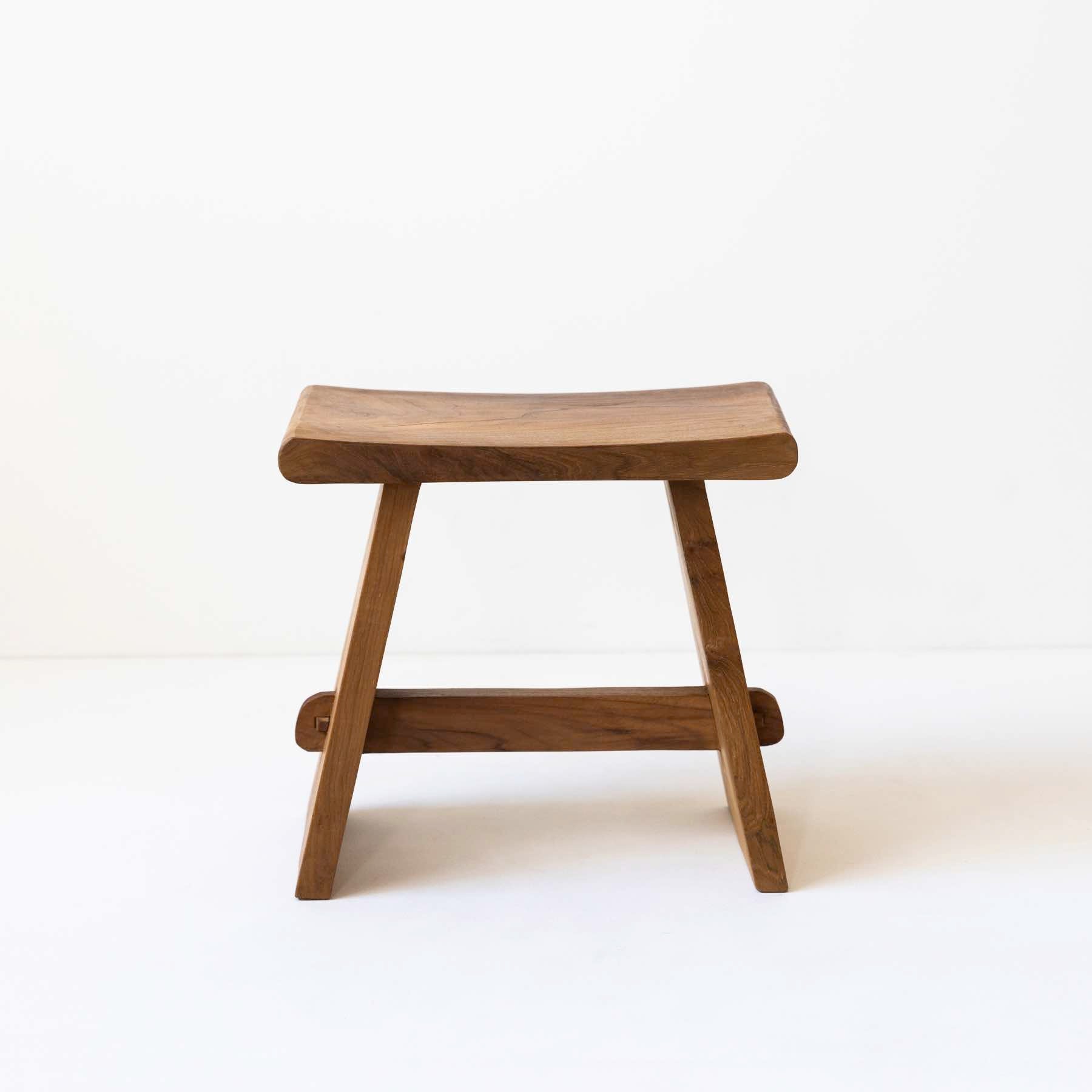 木のスツール ZaraHome めんどくさけれ