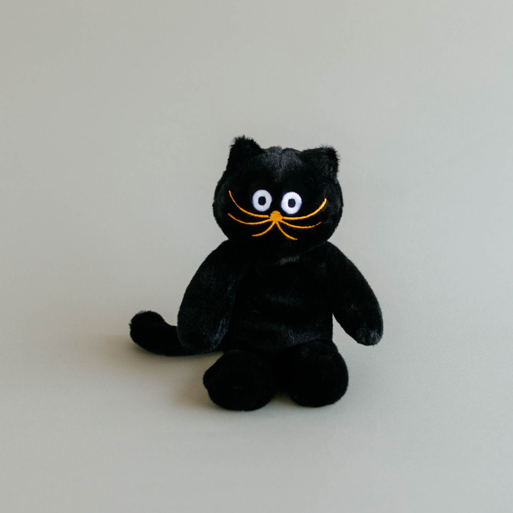 umao ねこ ぬいぐるみ｜オブジェ・ぬいぐるみ｜オルネ ド