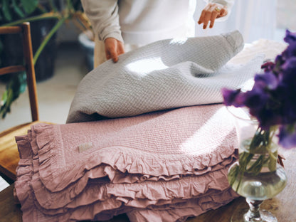 HUG Ō WäR × Orné de Feuilles イブルマルチカバー