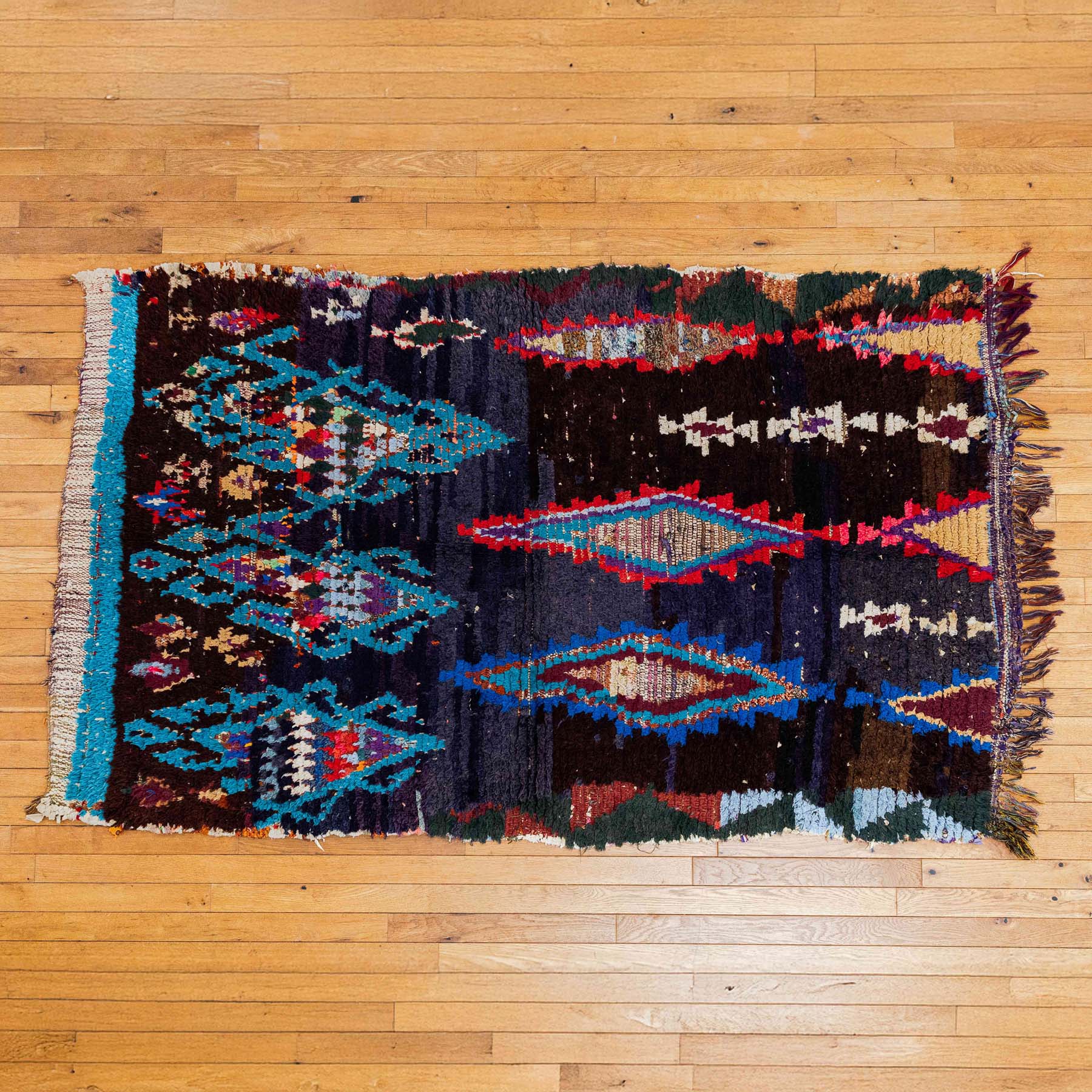 T*a様 モロッコ ヴィンテージラグ ブジャド 。オルネ ド フォイユで