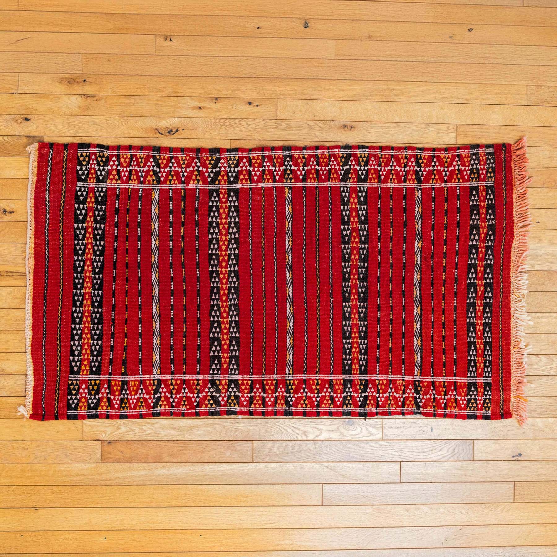 モロッコ現地購入　テキスタイル飾り布 モロッコ現地購入 テキスタイル飾り布の通販 by やんやん's shop｜ラクマ