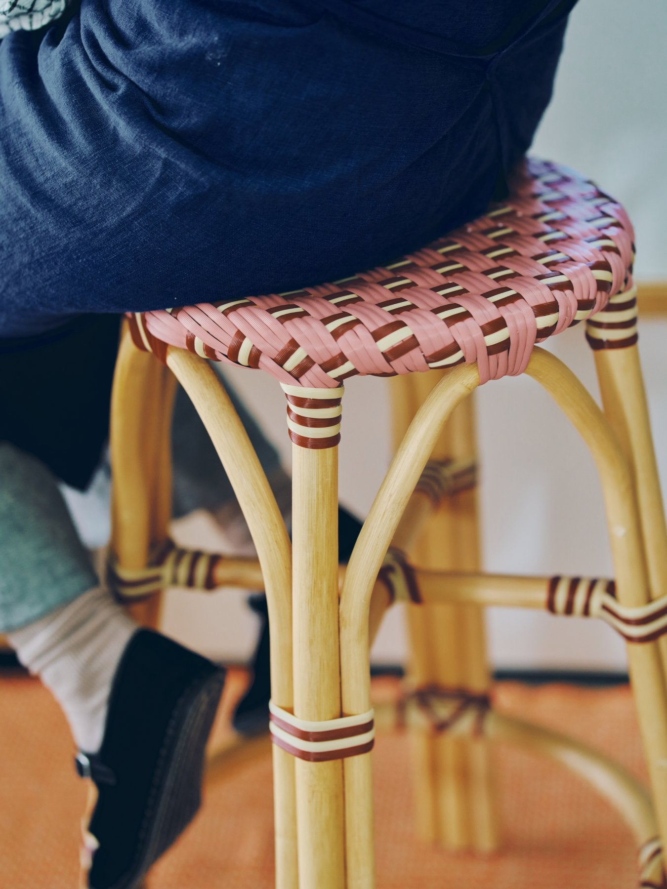 【受注販売】オリジナル・ラタンビストロスツール