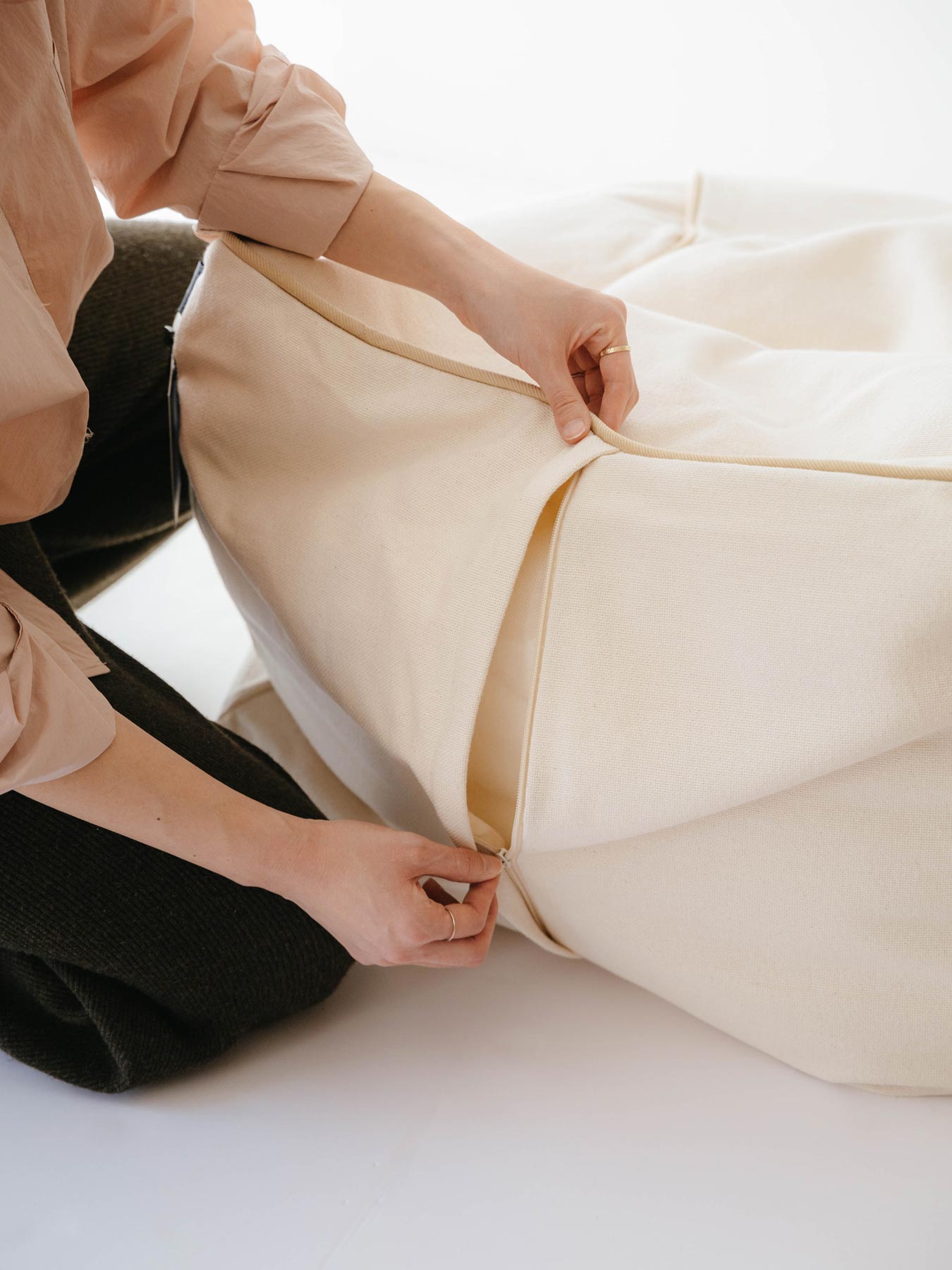 カバーは取り外して水洗い可能