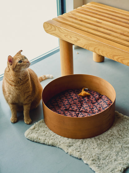 【10/21販売】香菜子 × Orneko リバーシブルクッション（ベッド用）