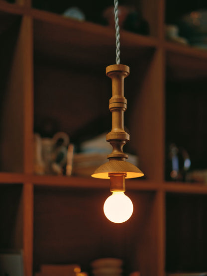 使用した電球：LED SWAN BULB（スワン電球）／E17口金