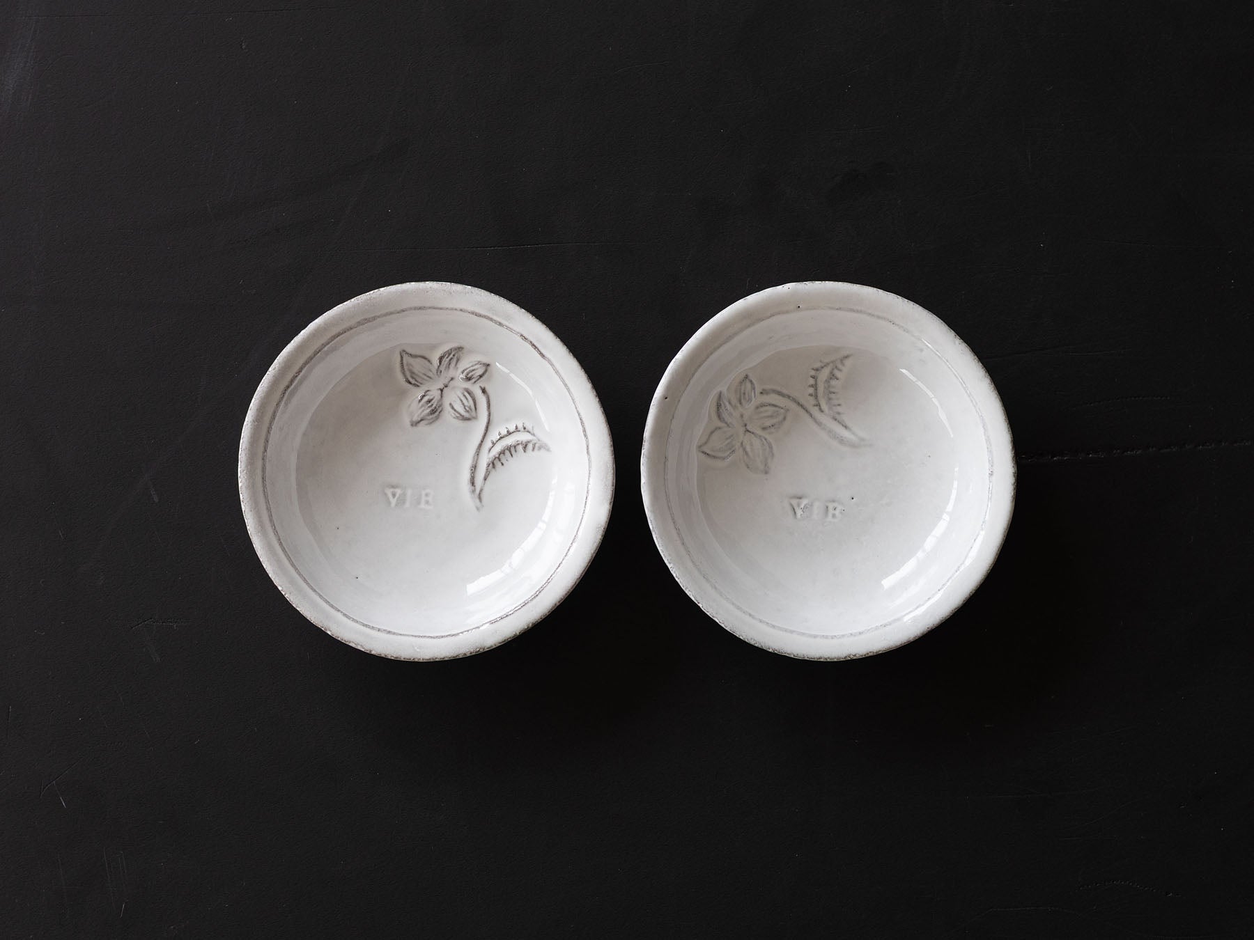 Astier de Villatte Fleurs／プレート｜皿・器｜オルネ ド フォイユ