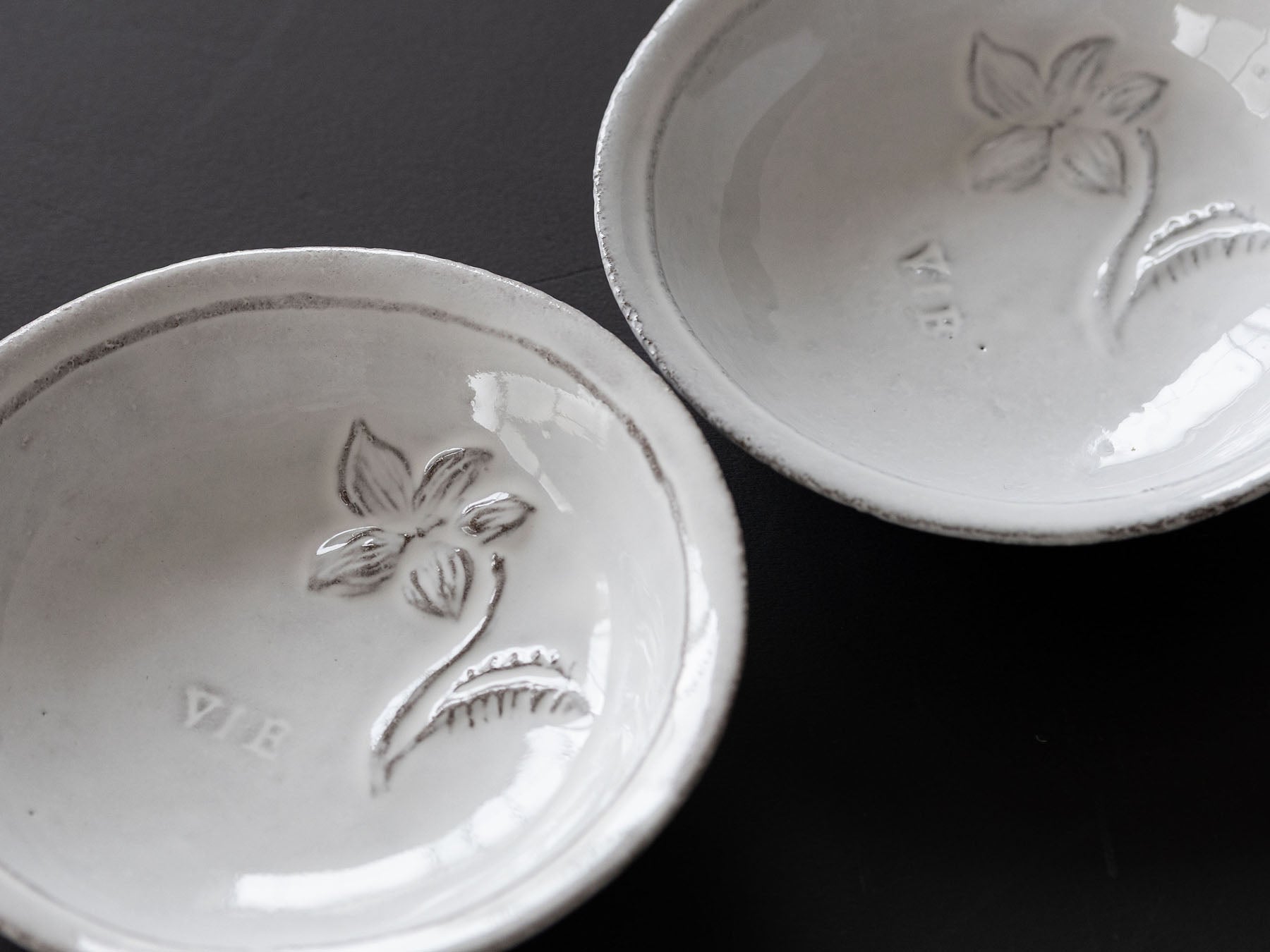 Astier de Villatte Fleurs／プレート｜皿・器｜オルネ ド フォイユ