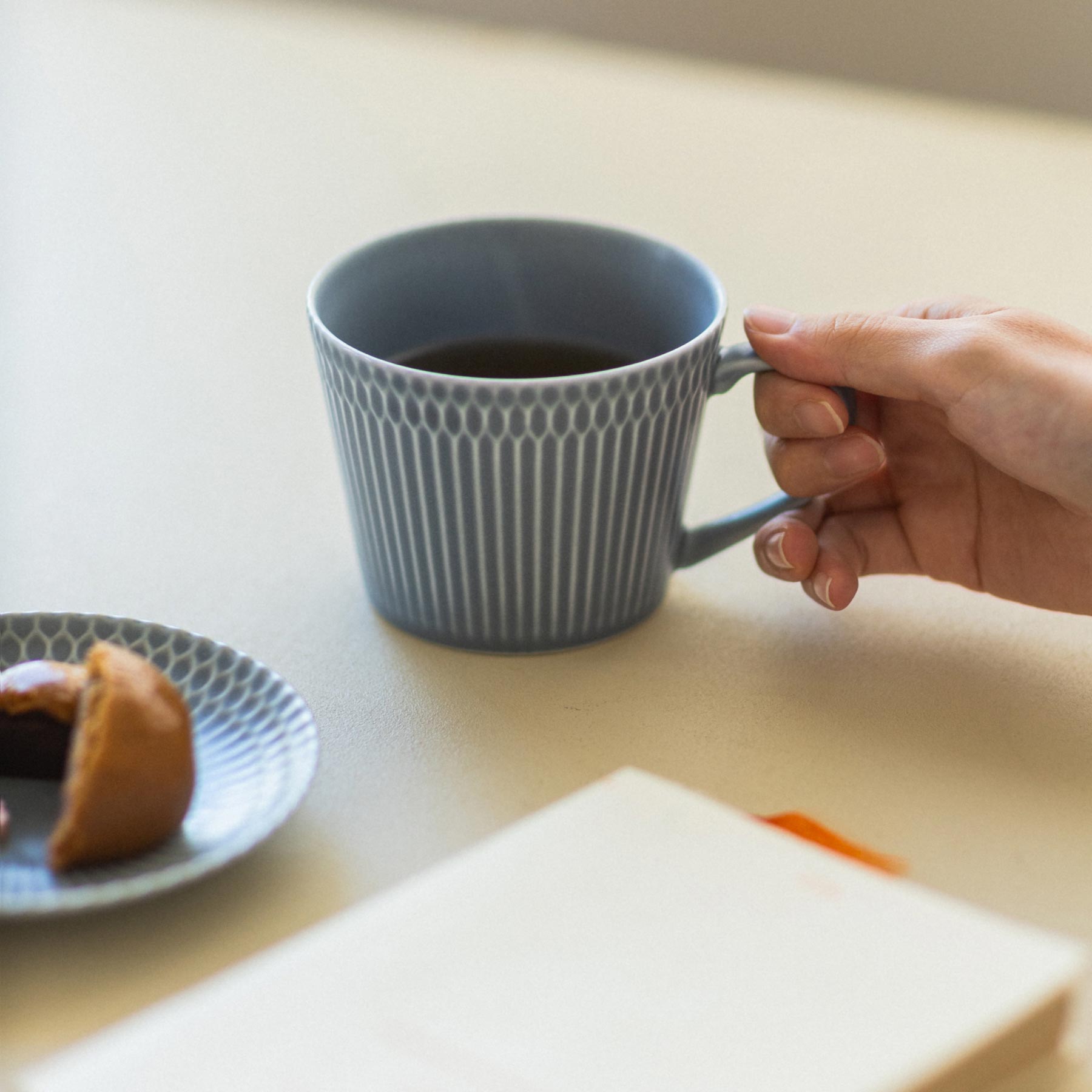 さざなみシリーズ／マグカップ｜カップ・グラス｜オルネ ド フォイユ