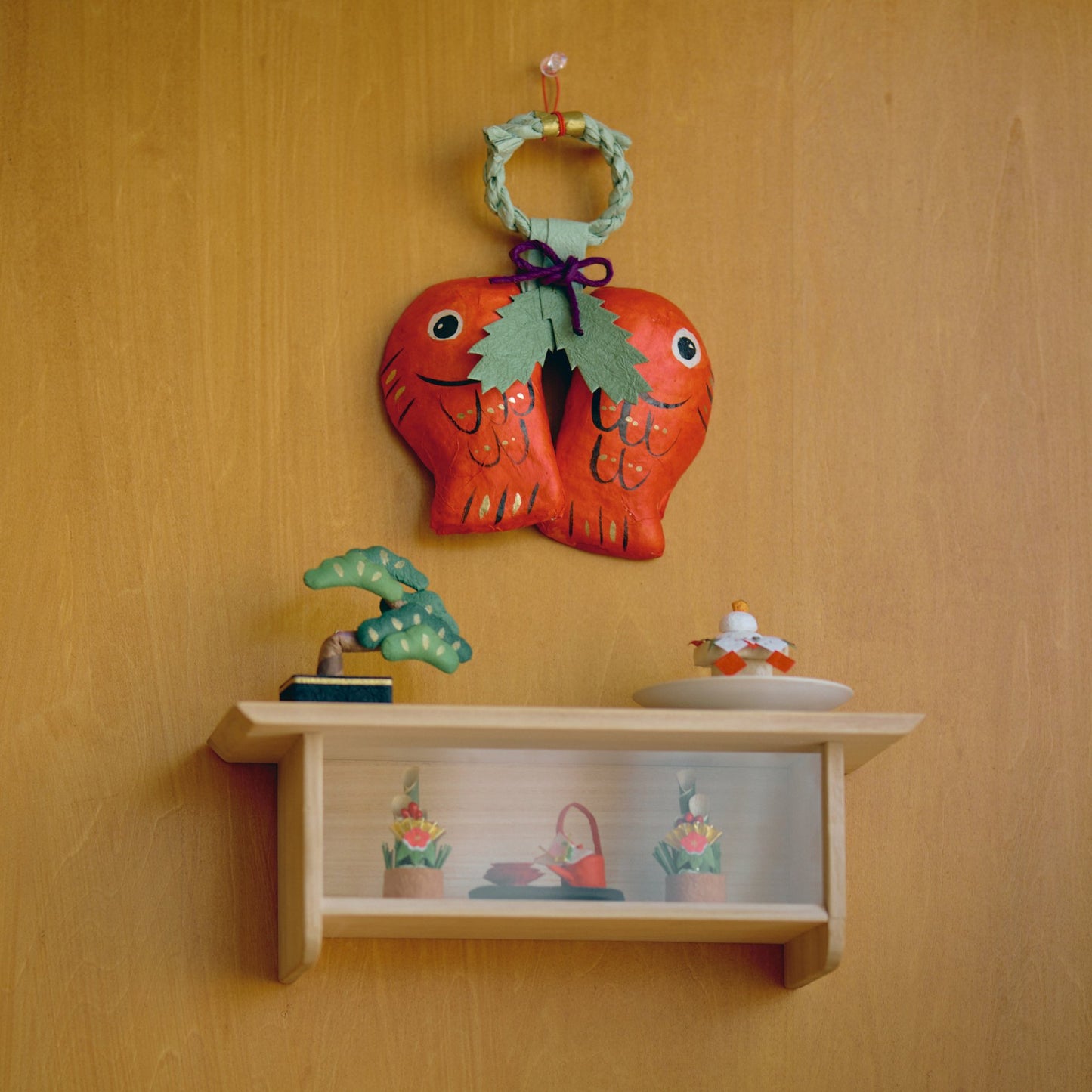 張り子の玄関飾り／向い鯛（別注）