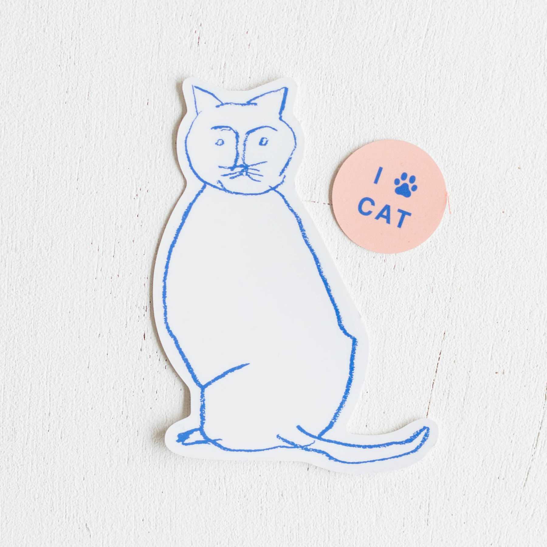 お座りネコ