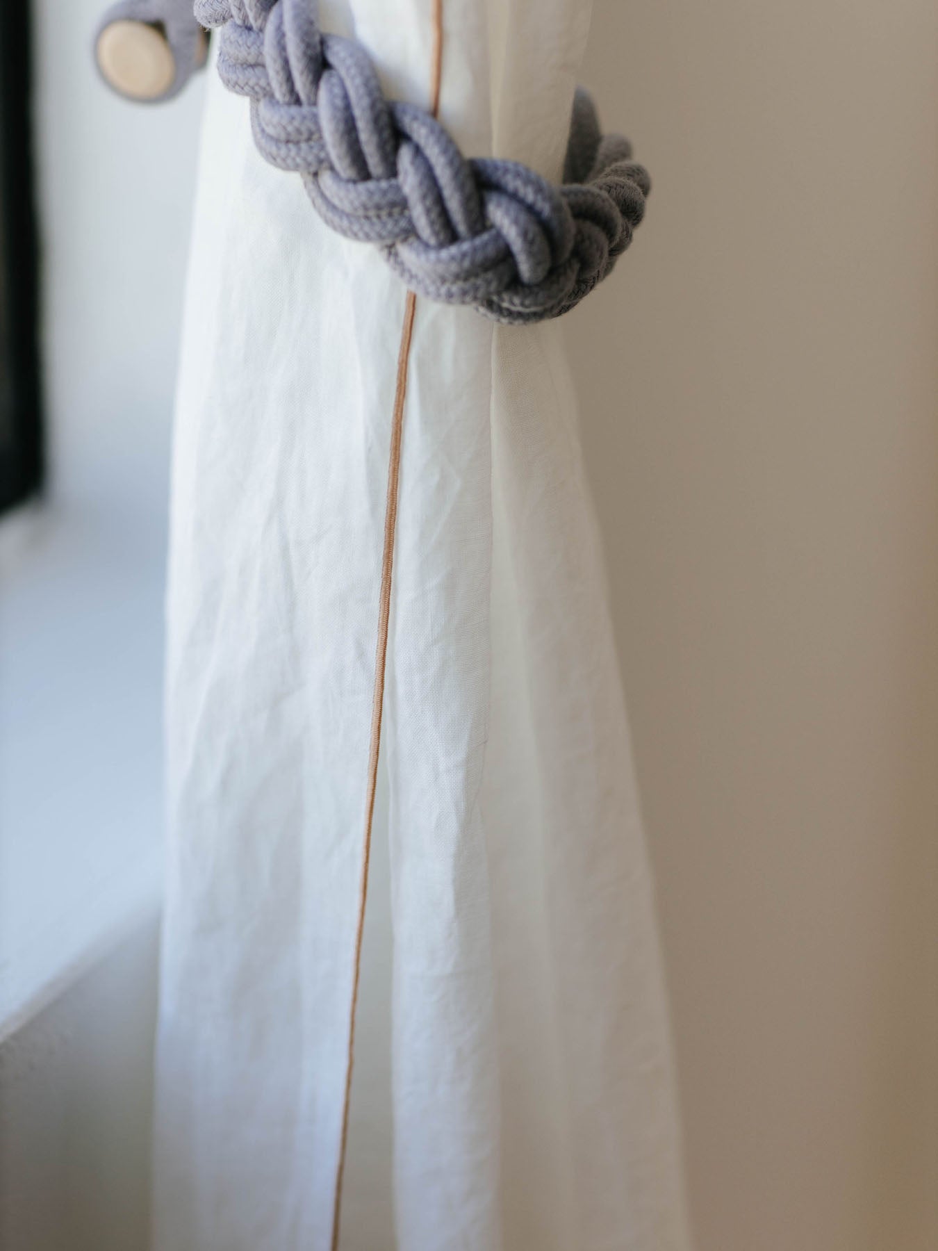 【サンプル品】オリジナル・メロウステッチカーテン（ステッチ色違い）