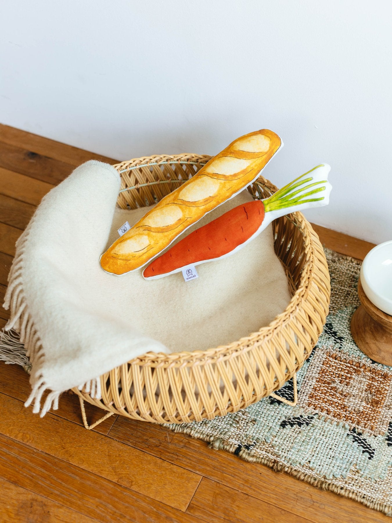 isabelle boinot × Orné de Feuilles ペットトイ｜オブジェ