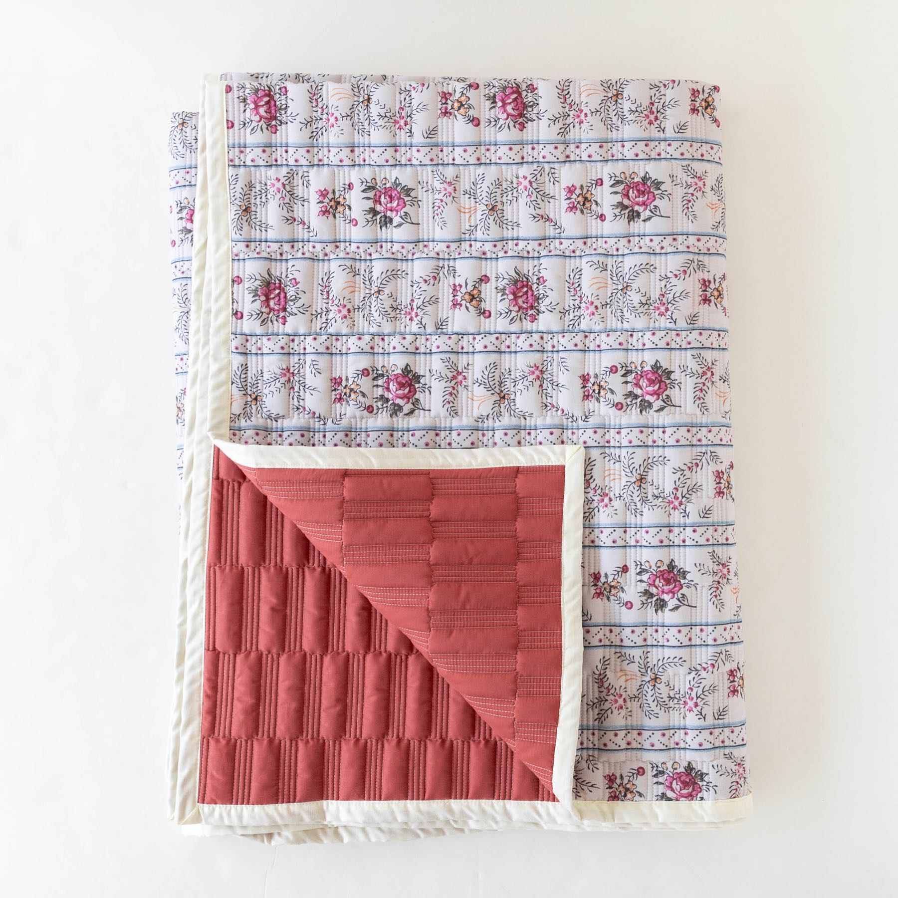 オリジナル・キルティングマルチカバー リバーシブル｜マルチカバー