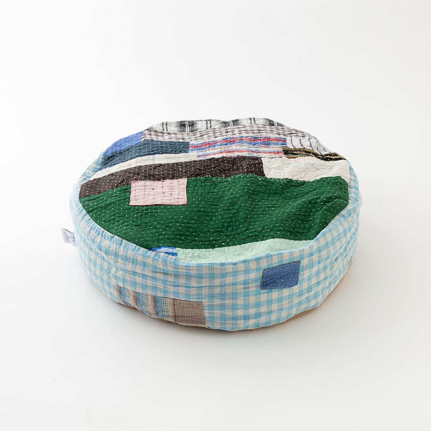 オルネコ・カンタパッチワーク 猫のプフ／A