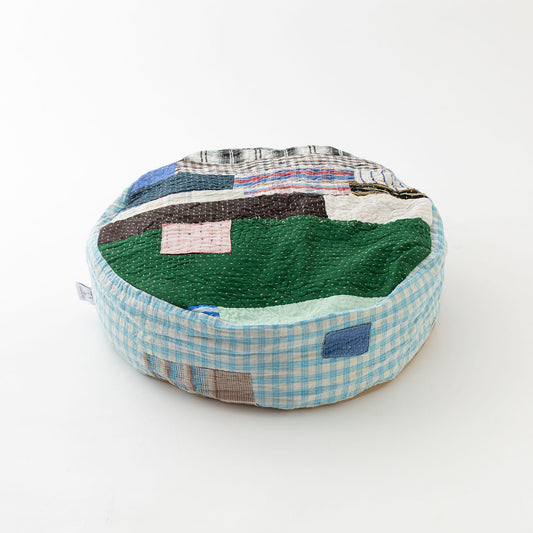 オルネコ・カンタパッチワーク 猫のプフ／A