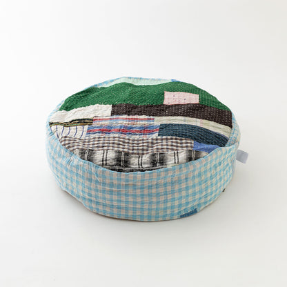 オルネコ・カンタパッチワーク 猫のプフ／A