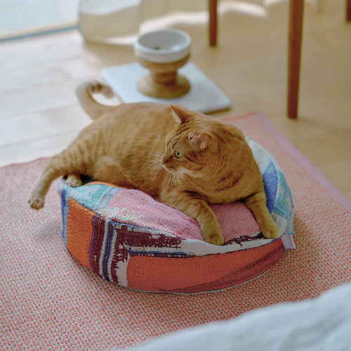 【11/26販売】オルネコ・カンタパッチワーク 猫のプフ（一覧）