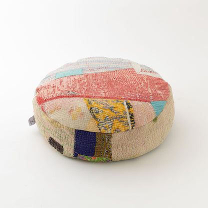 オルネコ・カンタパッチワーク 猫のプフ／B